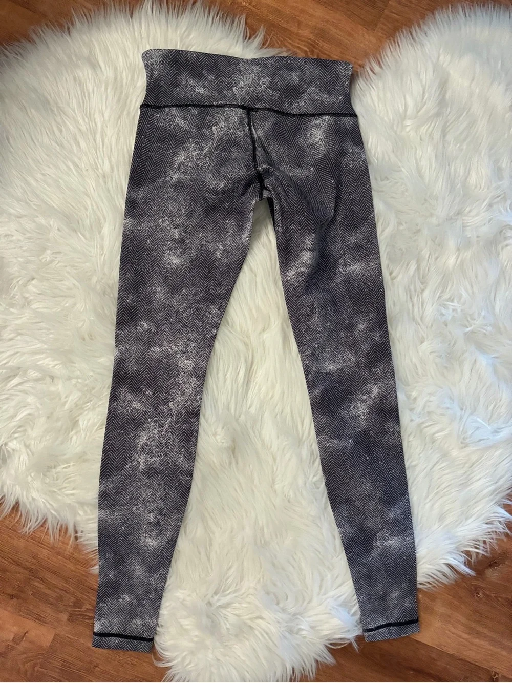 Lululemon Wunder Under Pant lll Diffusion White Black Sz 6 Style #W5AB5s Legging